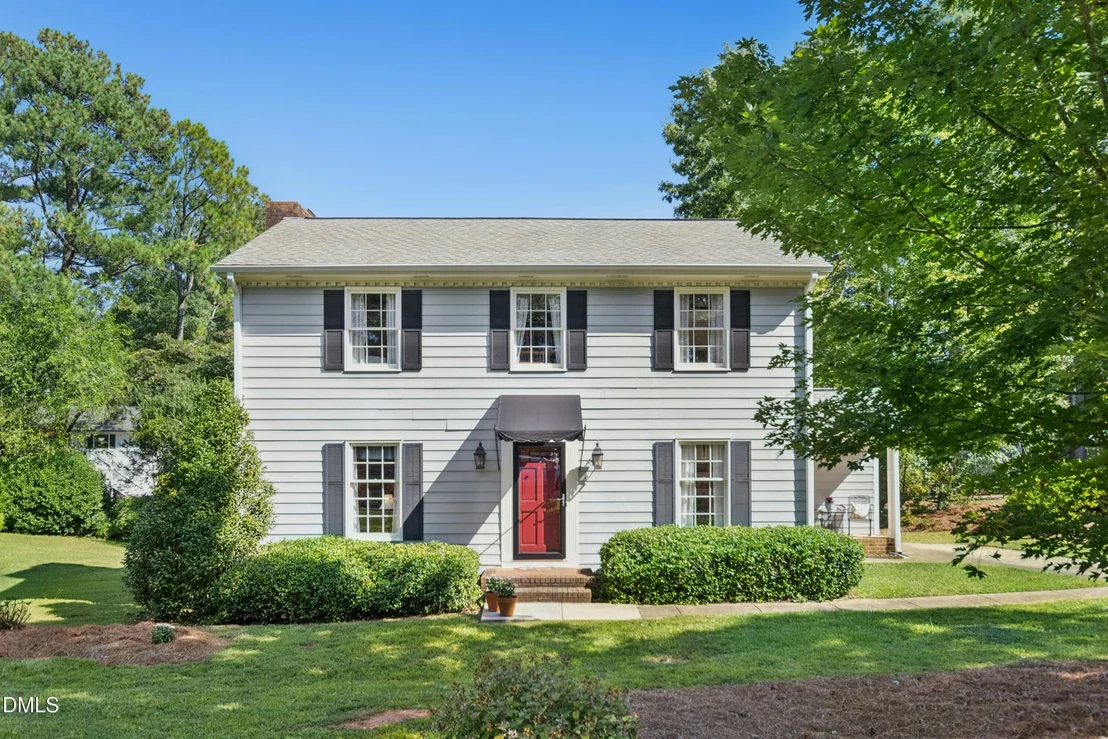 Photo of 1309 Swallow Drive