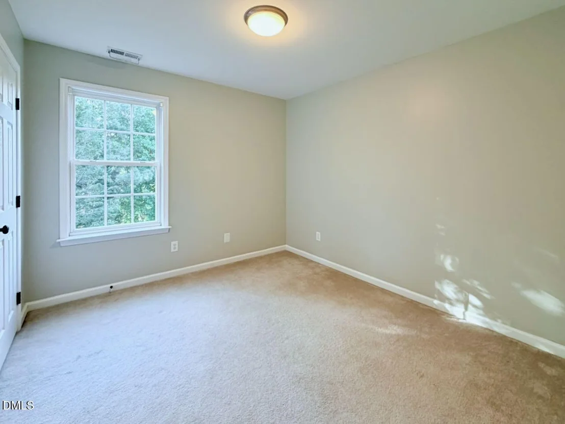 Photo of 2505 Summit Drive