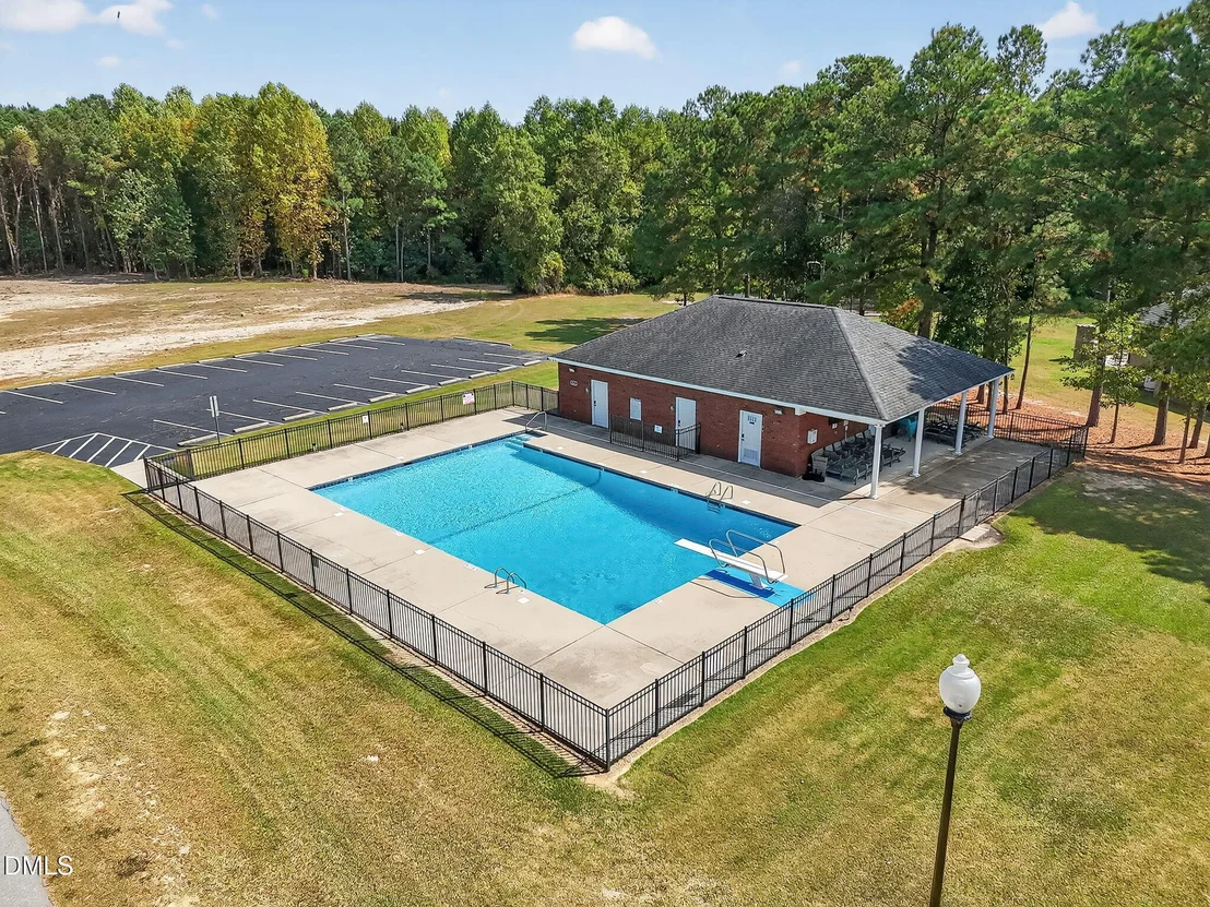 Photo of 296 Shoreline Drive