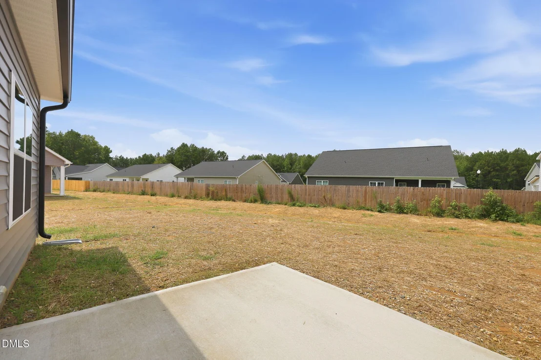 Photo of 16 Loganberry Avenue