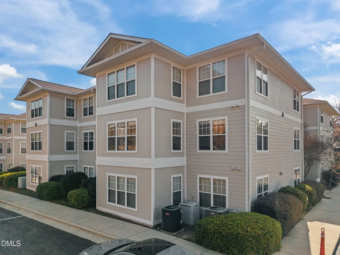 Photo of Unit A23 at 929 Morreene Road