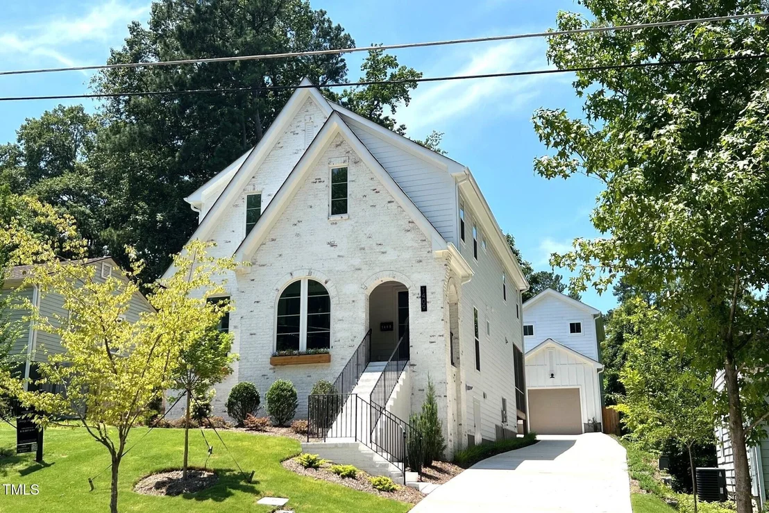 Photo of 1409 Sedgefield Street