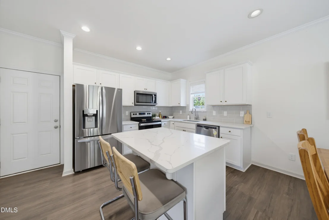 Photo of 196 Silverleaf Drive Drive