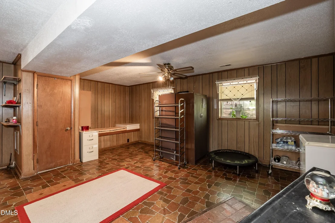 Photo of 1122 Saxony Drive
