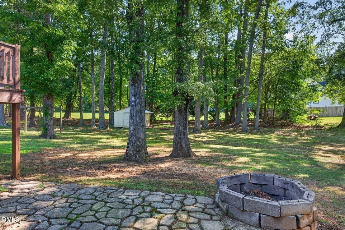 Photo of 102 Meadow Park