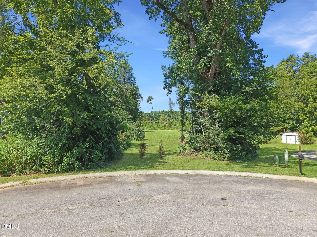 Photo of 231 Nuthatch Lane