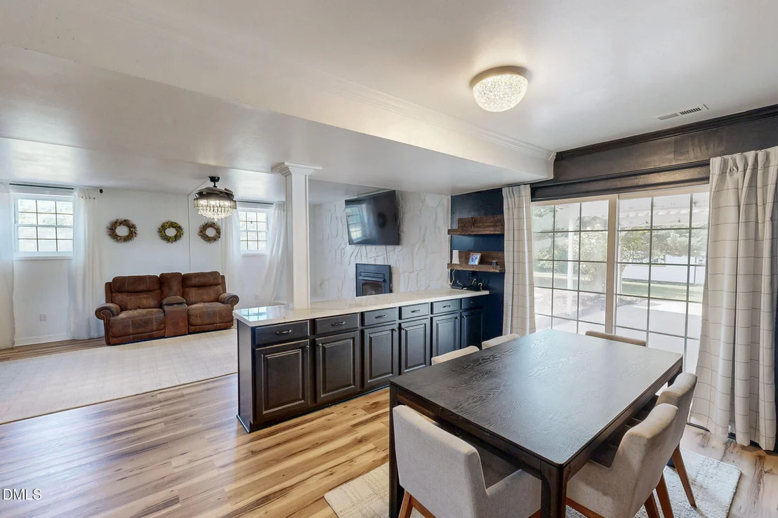 Photo of 1641 Oak Grove Road