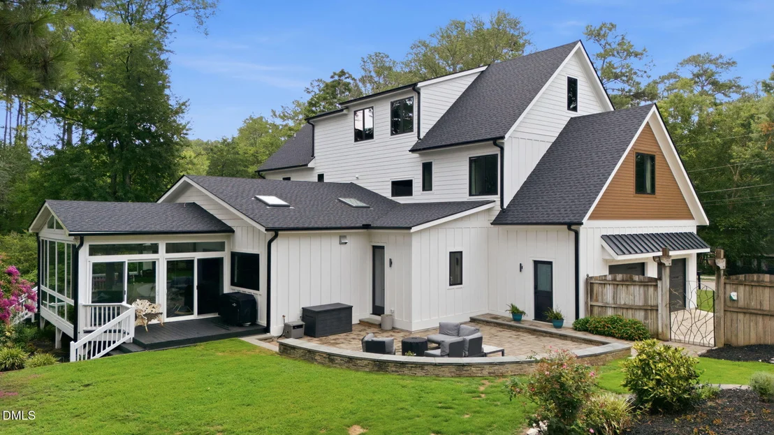 Photo of 814 Tyrrell Road