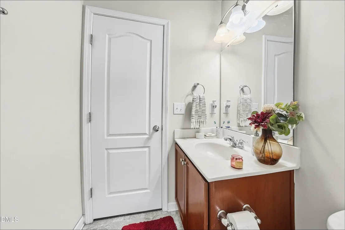 Photo of 828 Poplar Street