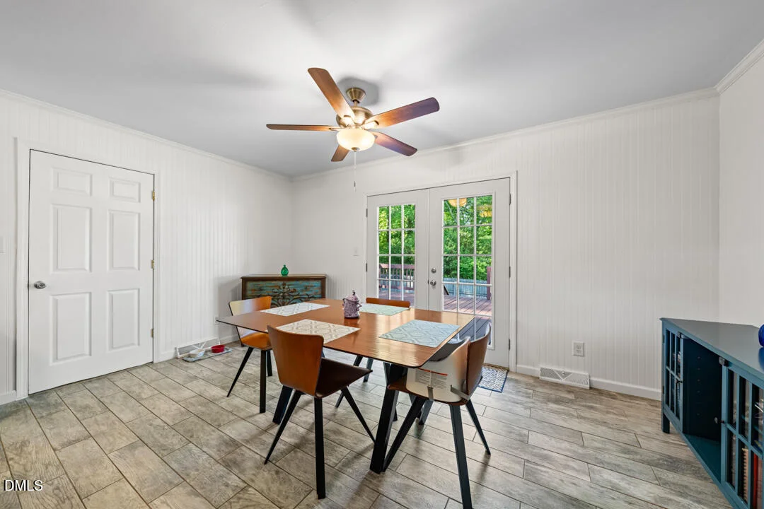 Photo of 5606 Newhall Road