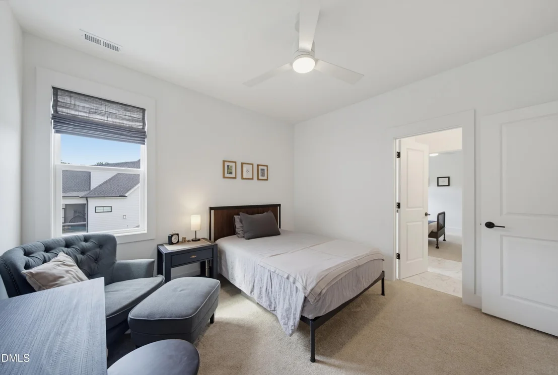 Photo of 40 Spanish Oak Drive
