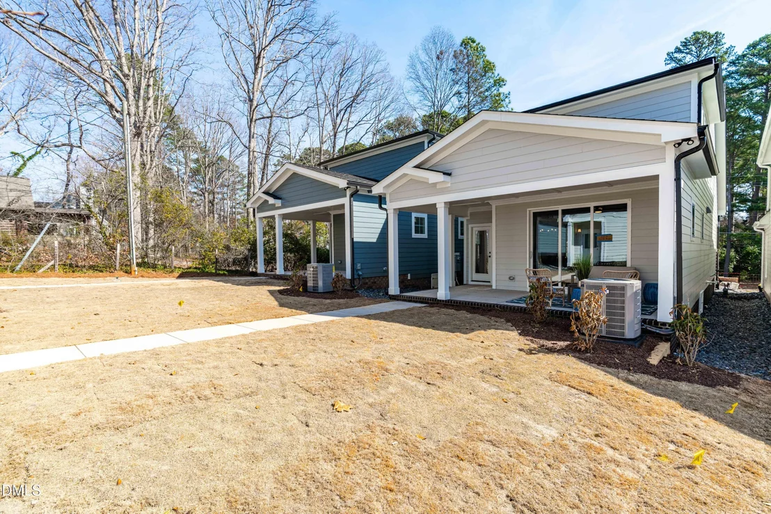 Photo of 722 1/2 Powell Drive