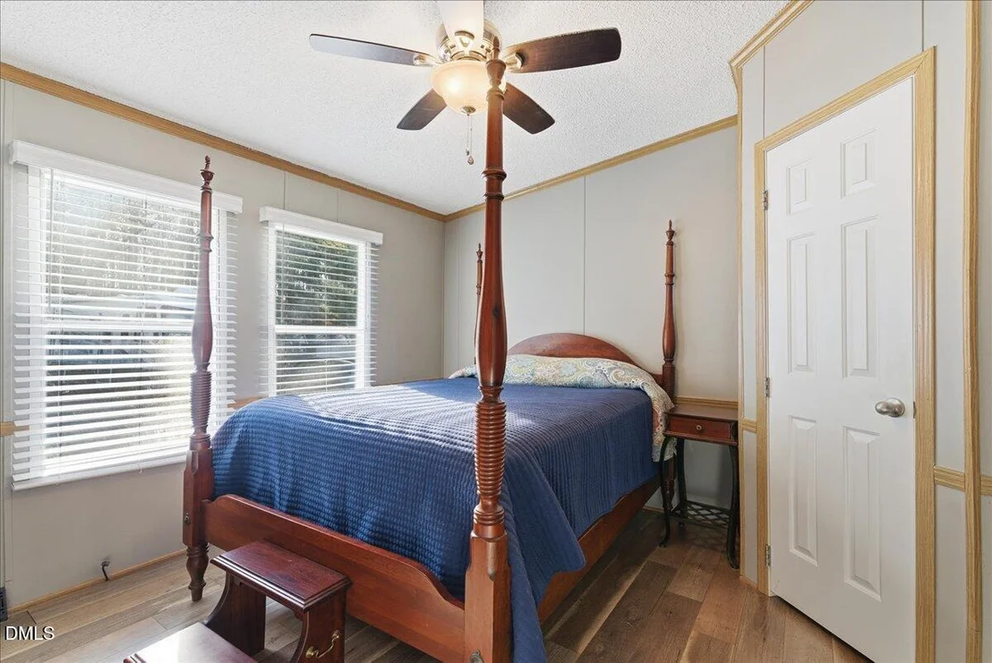 Photo of 1190 Little Mountain Road
