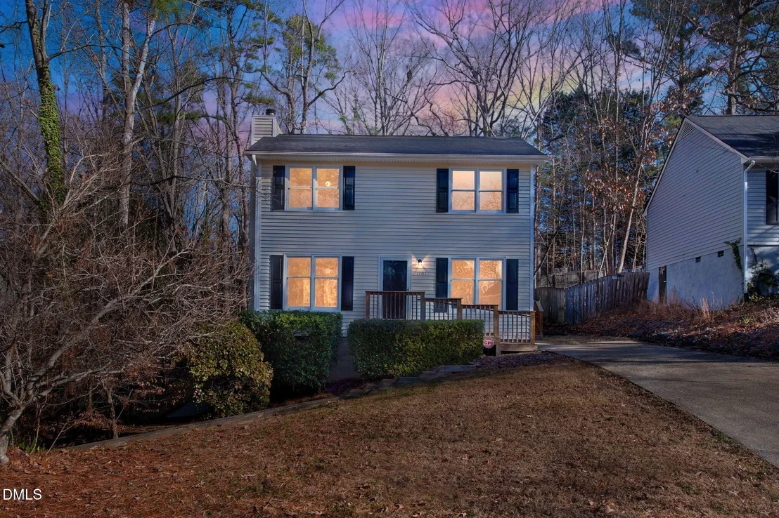 Photo of 1701 Valley
