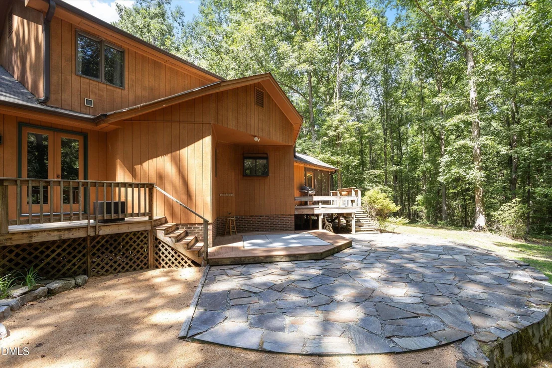 Photo of 1040 Rolling Knoll Road