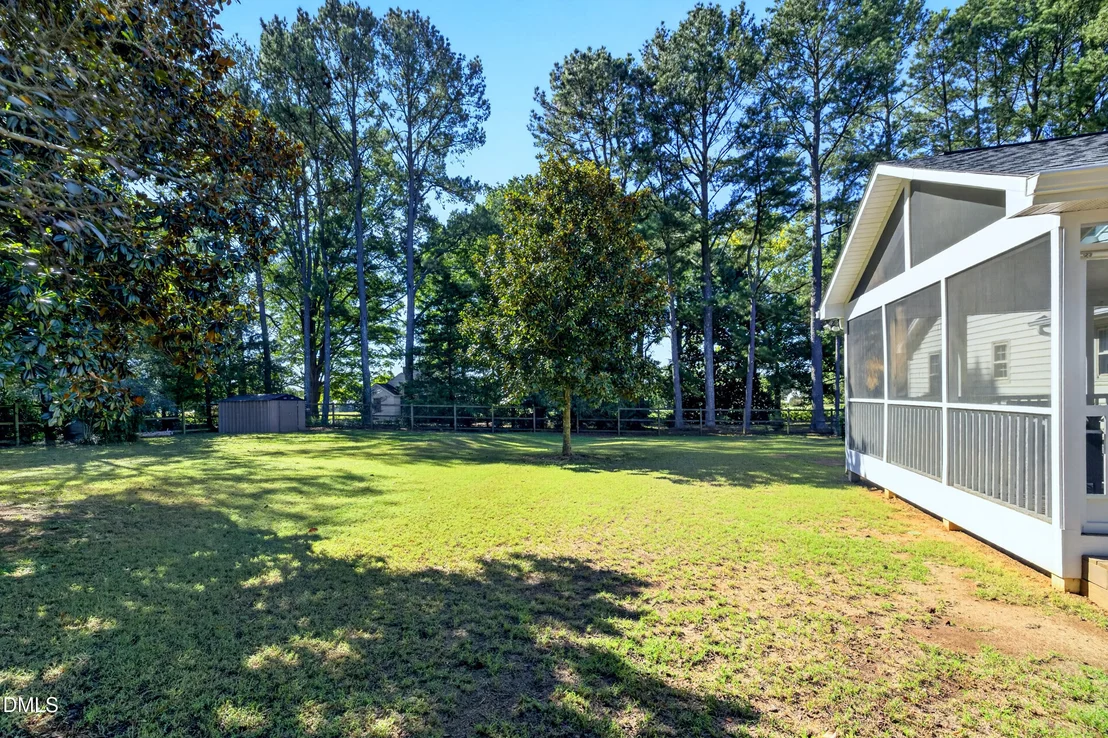 Photo of 8609 Manns Loop Road