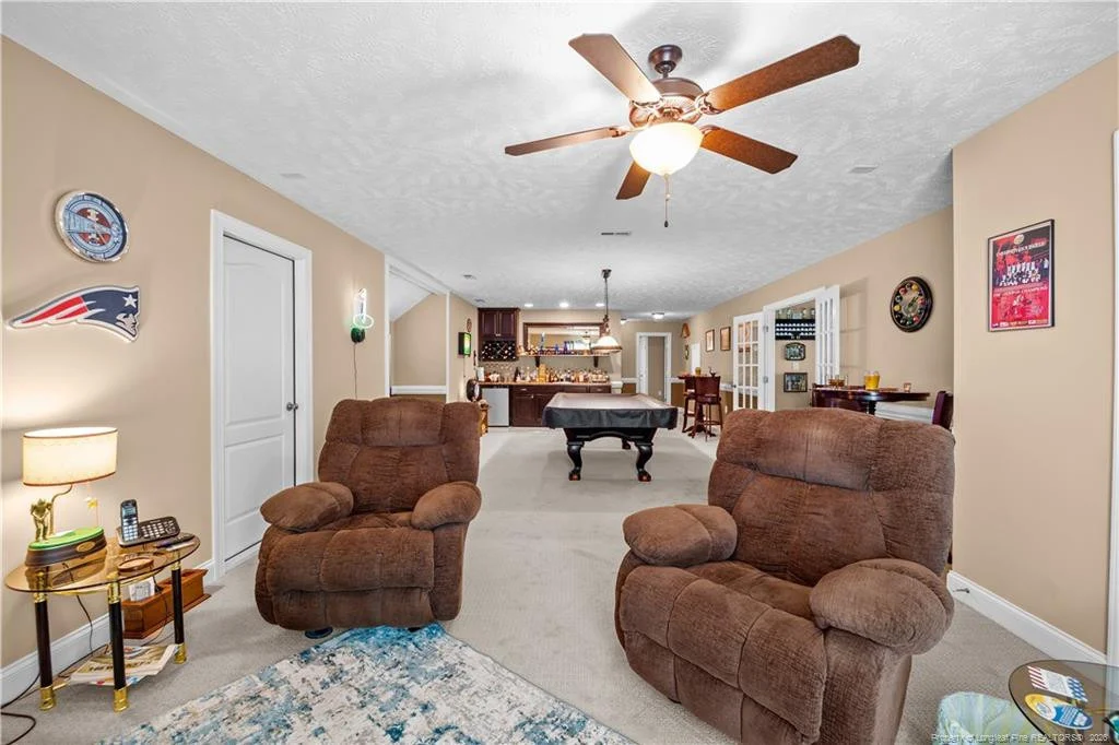Photo of 605 Oakridge Drive