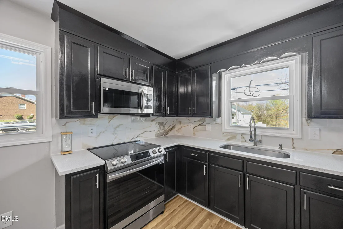 Photo of 1062 Jackson Street