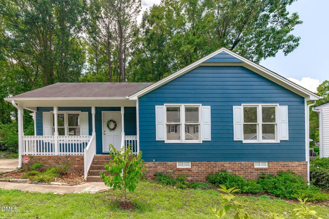 Photo of 8109 Round Oak Road