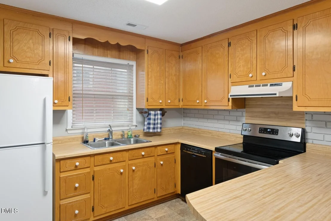 Photo of 731 Oakgrove Drive