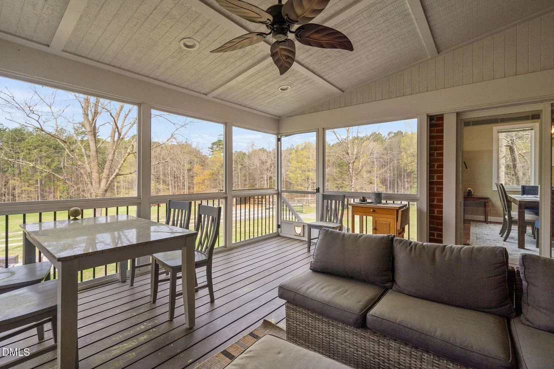 Photo of 8908 Weaver Crossing Road