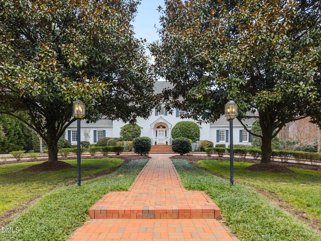 Photo of 3712 Darwin Road