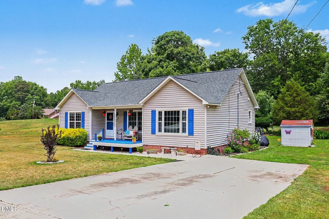 Photo of 409 Brown Circle