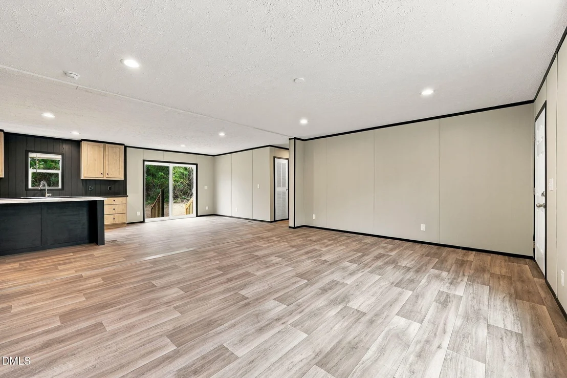 Photo of 8019 Cornwall Road