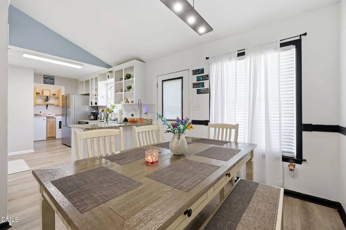 Photo of 1047 Smith Road
