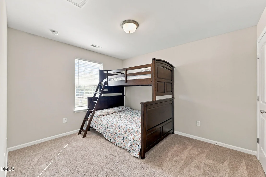 Photo of 2170 Campbell Loop