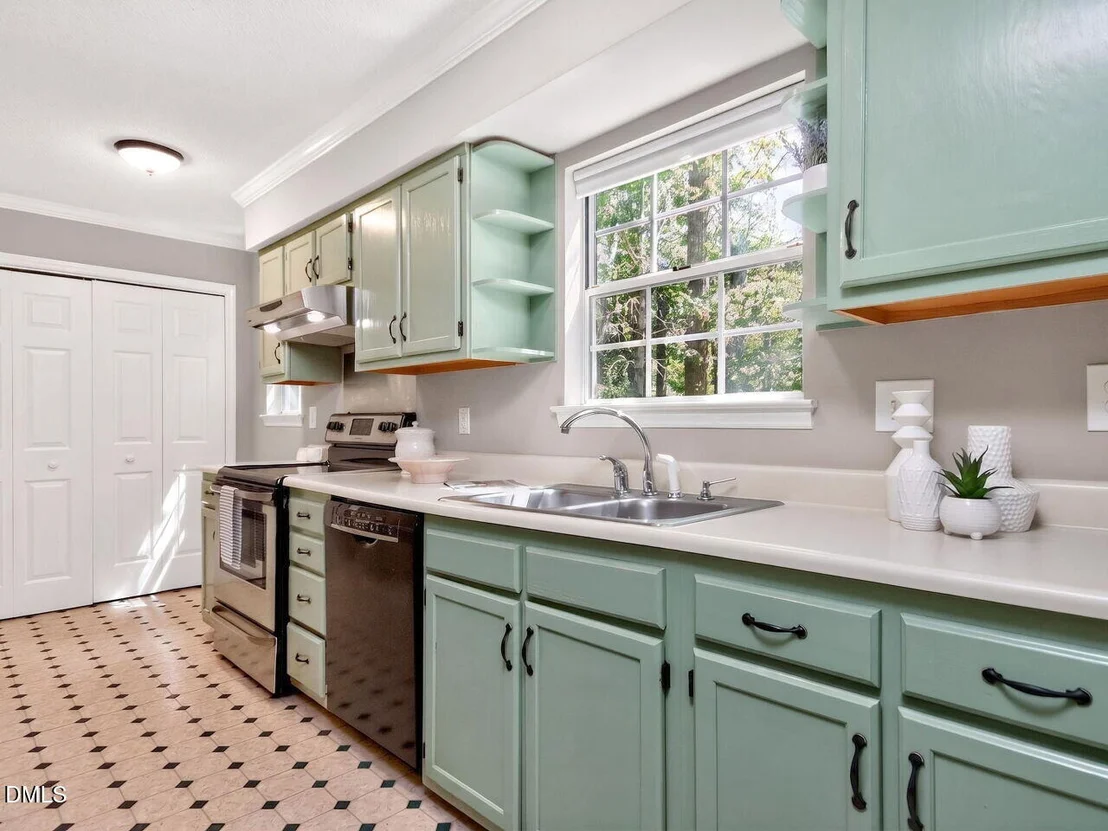 Photo of 4212 Bluffs Lane