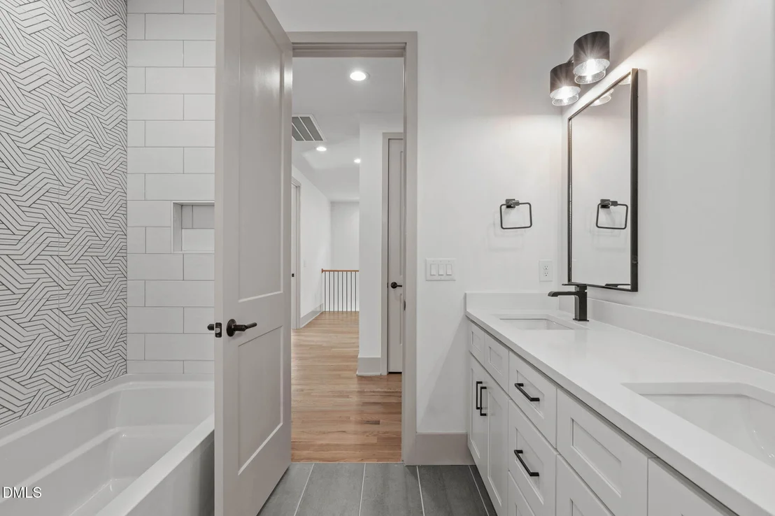 Photo of 1001 Addison Place