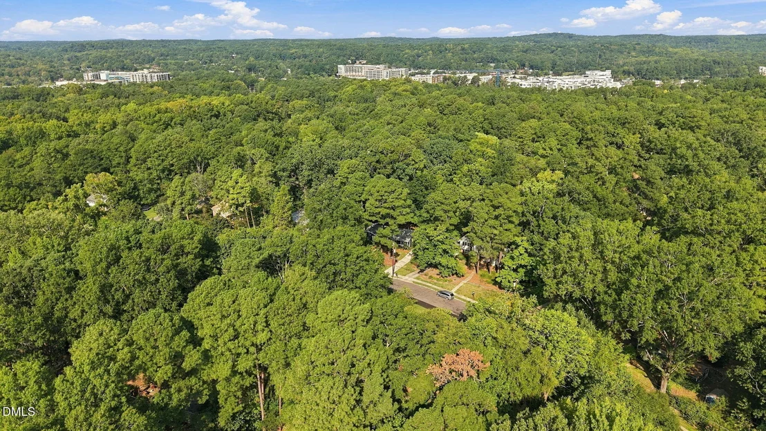 Photo of 404 Longleaf Drive
