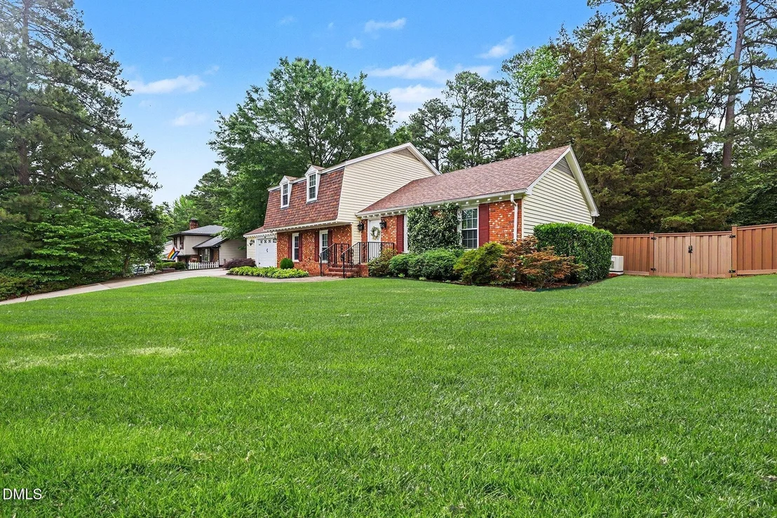 Photo of 5000 Cedarwood Drive
