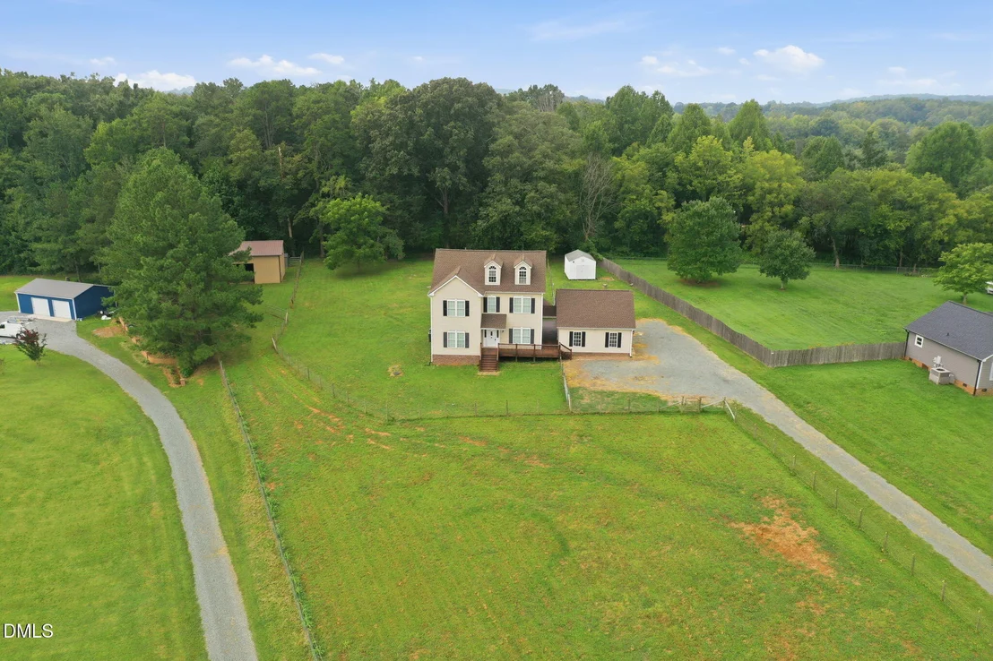 Photo of 4872 Thom Road