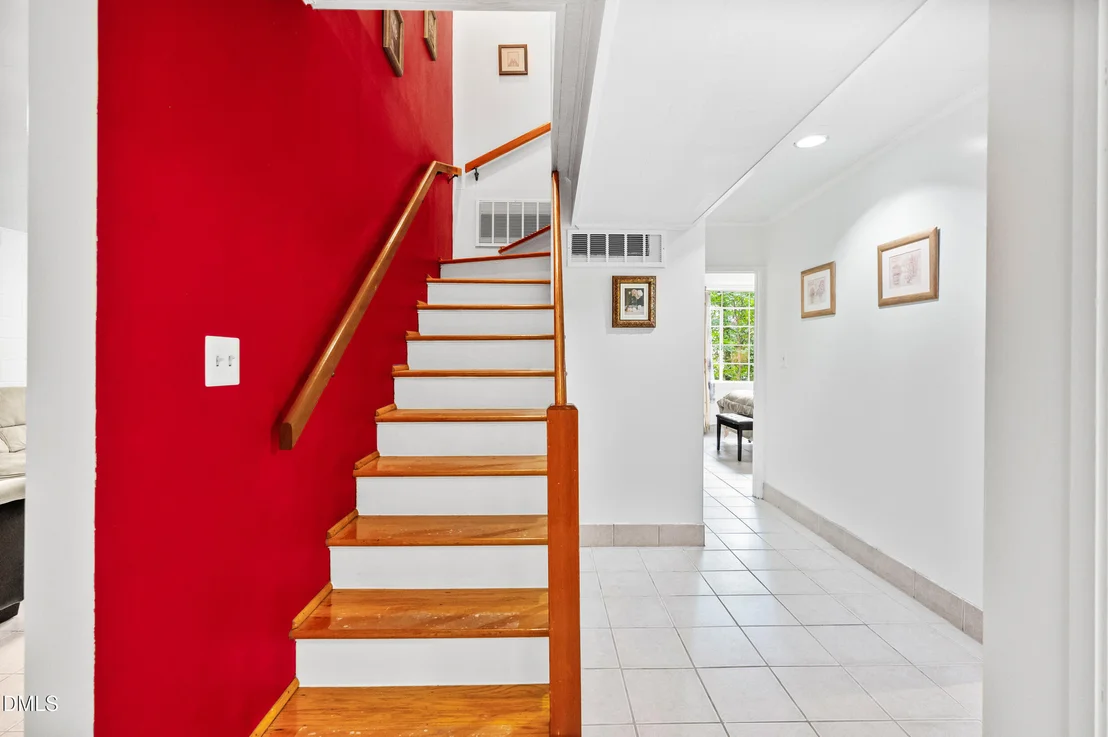 Photo of 425 Brookside Drive