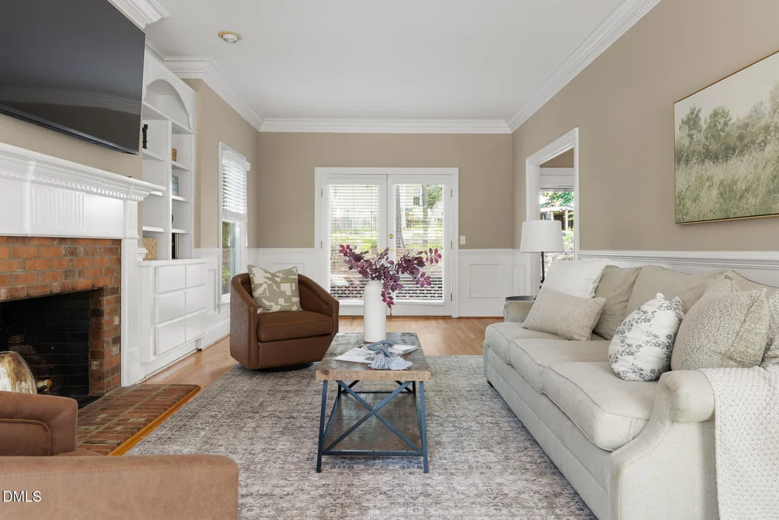 Photo of 2204 Meade Lane