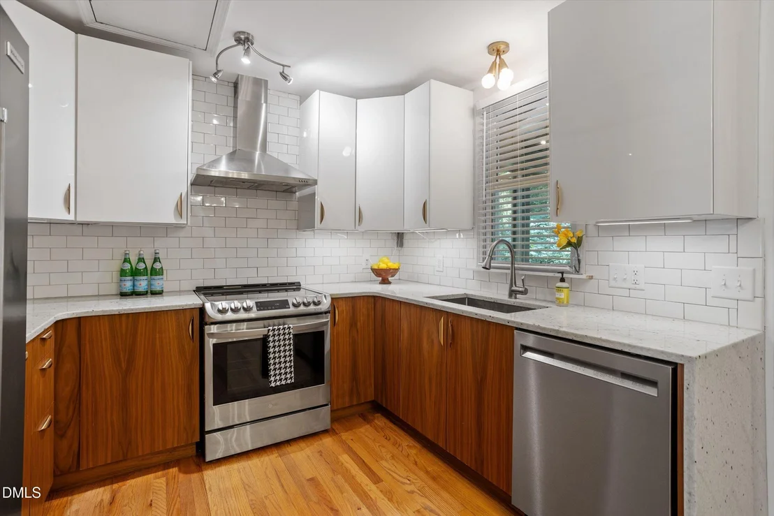 Photo of 552 Moseley Lane