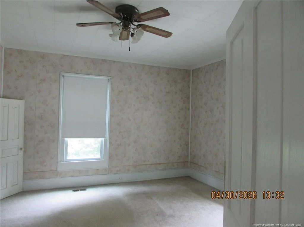 Photo of 215 E Maple Street
