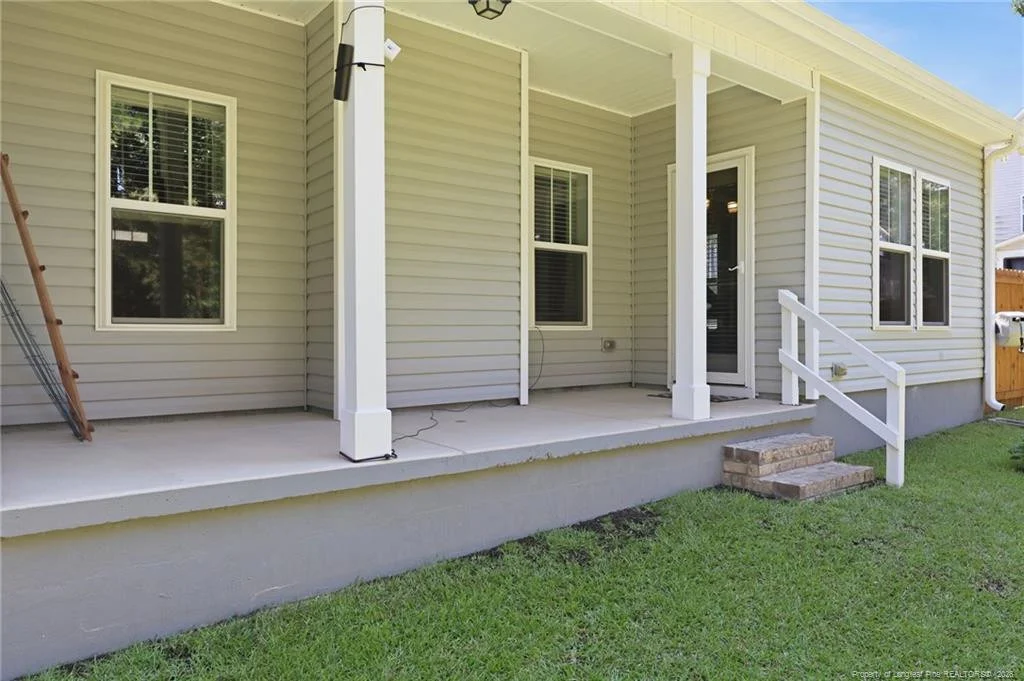 Photo of 233 English Oak Drive