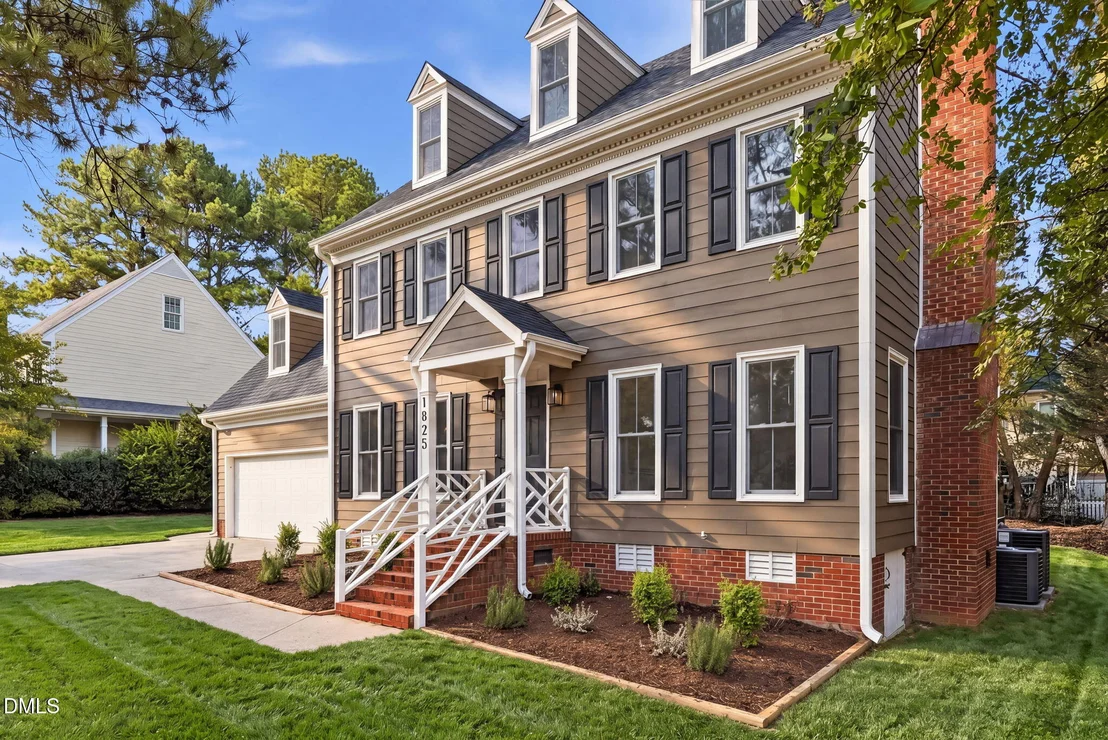 Photo of 1825 Thorpshire Drive