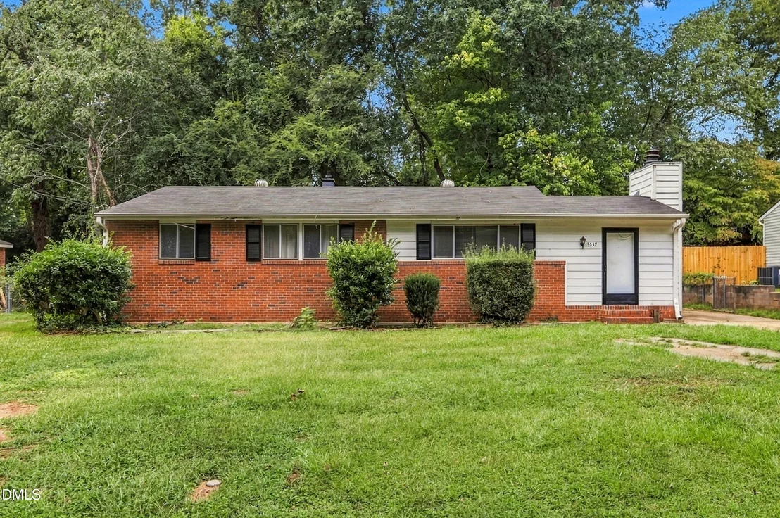 Photo of 3537 Apache Drive