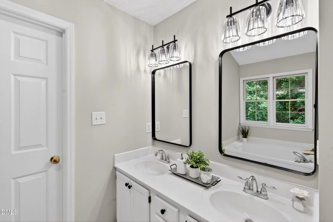 Photo of 127 Maldon Drive