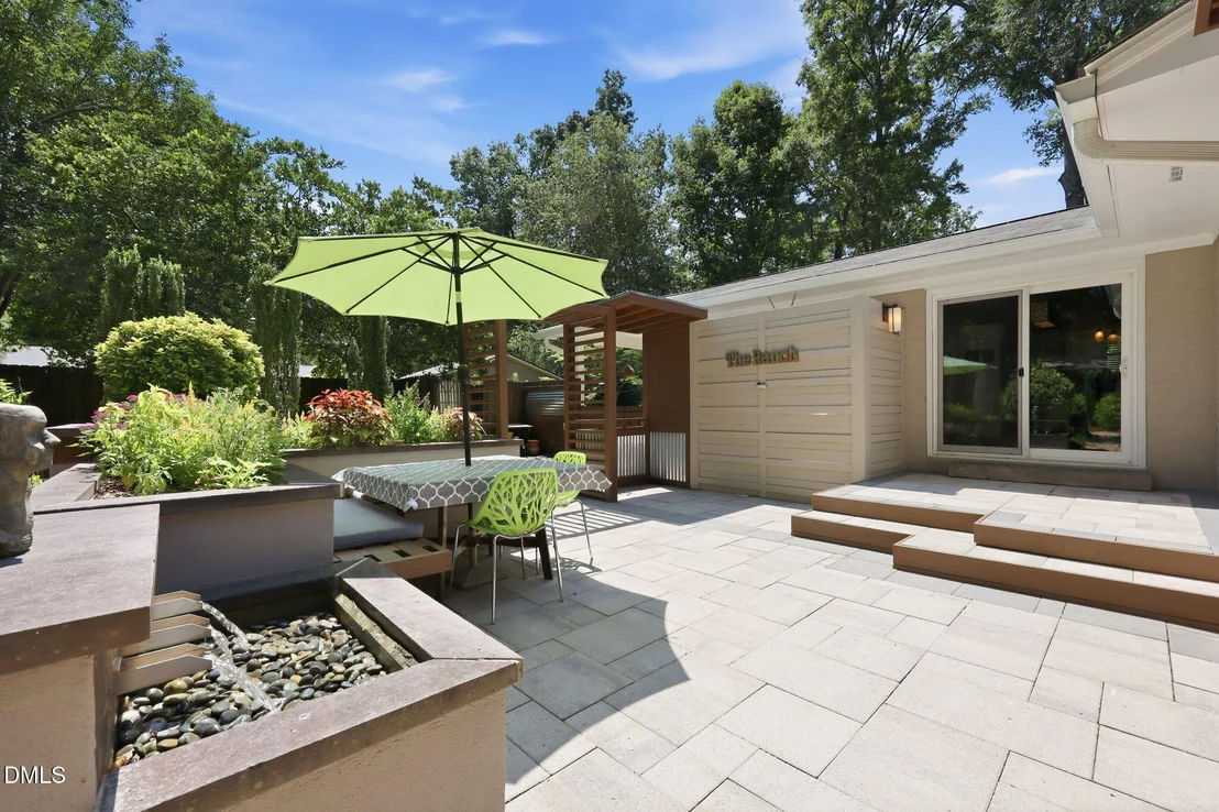 Photo of 3729 Cambridge Road