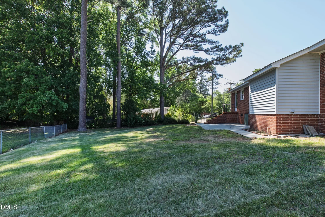 Photo of 2467 Milburnie Road