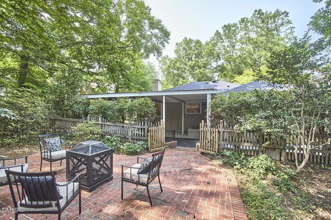 Photo of 118 Forestwood Drive