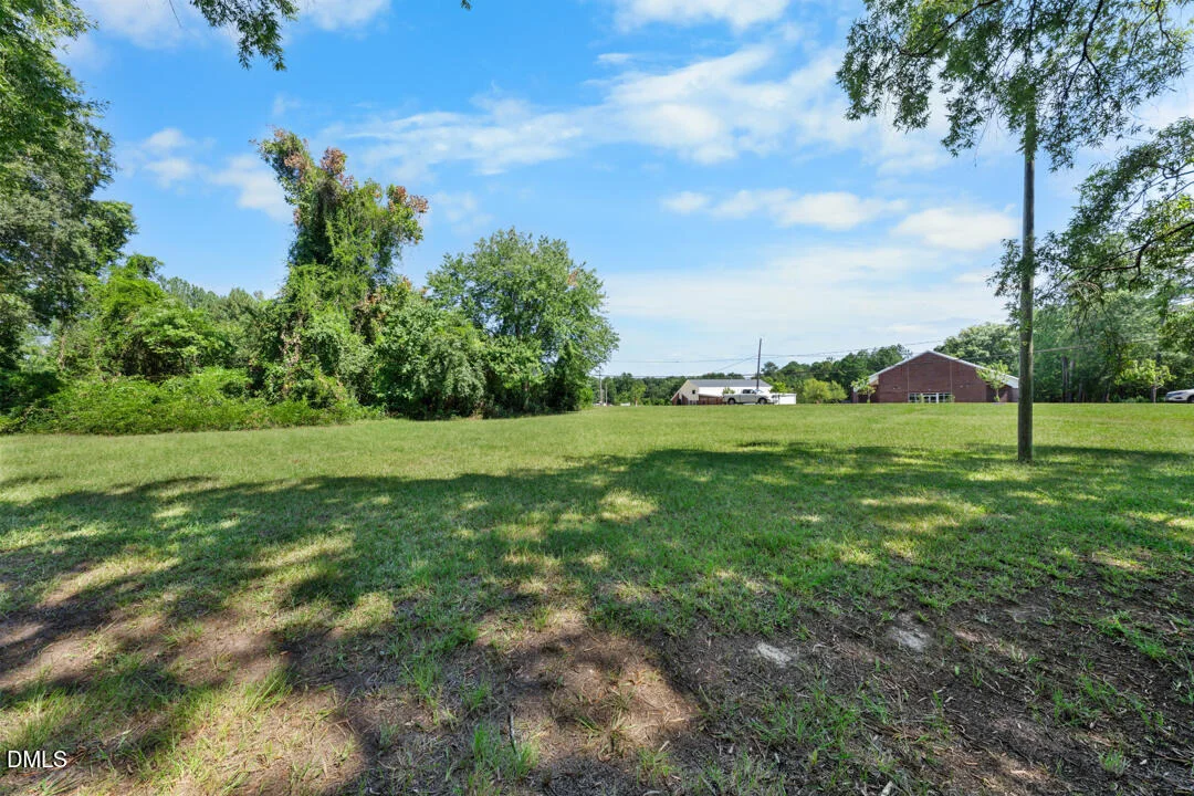Photo of 1028 Lynn Road