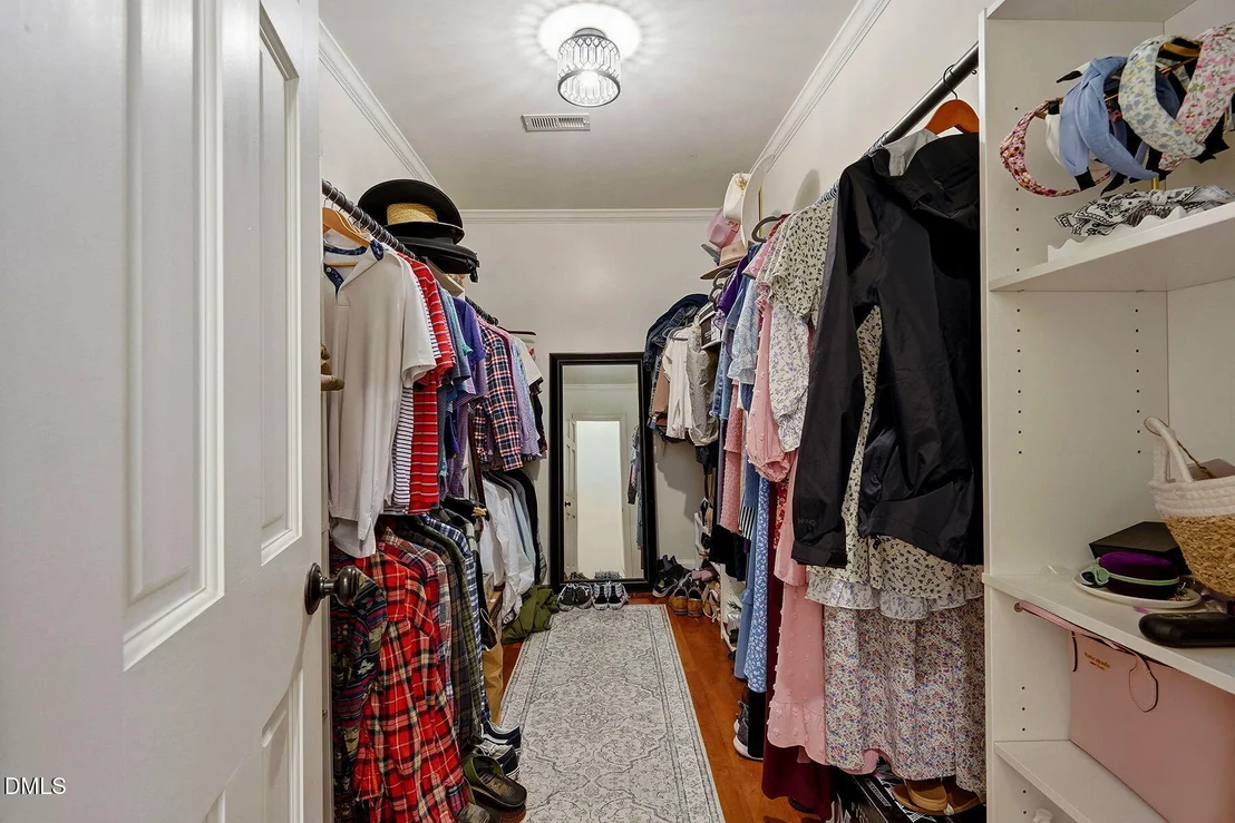 Photo of 415 River Bluff Drive N