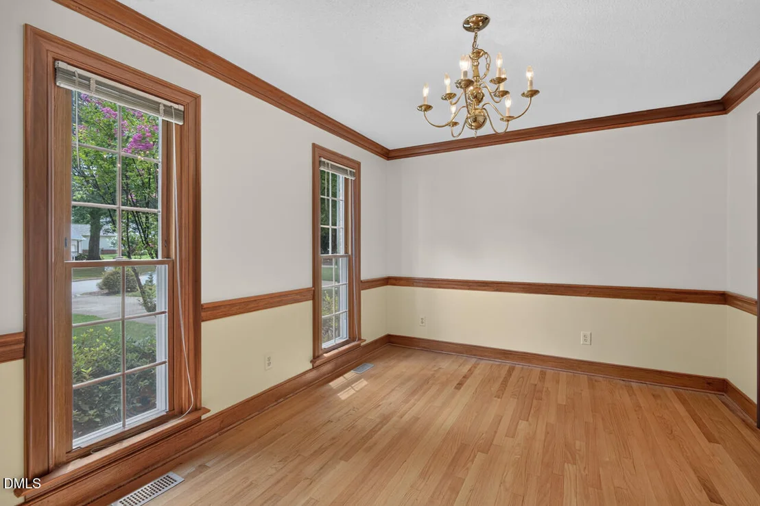 Photo of 6125 Iris Drive