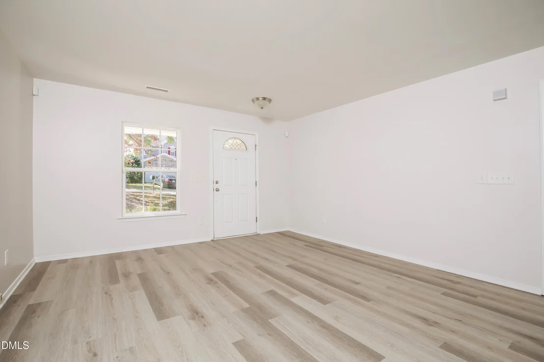 Photo of 613 Ashburn Lane